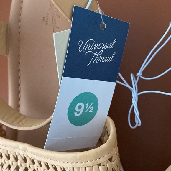 Women's Alba Wide Width Platform Heels Universal Thread Tan Size 9.5 - Picture 7 of 7